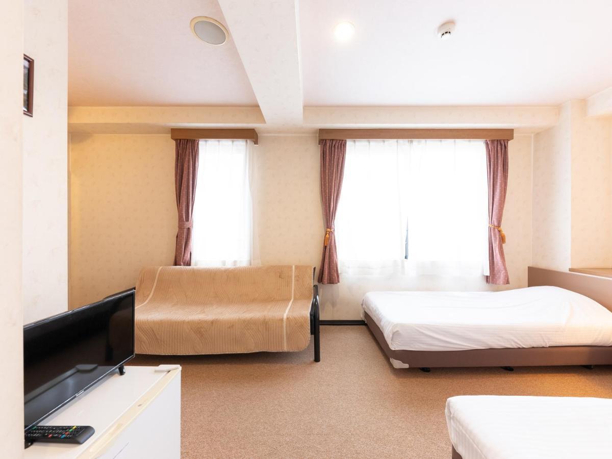 Tabist Business Hotel R Side Kanazawa Bagian luar foto