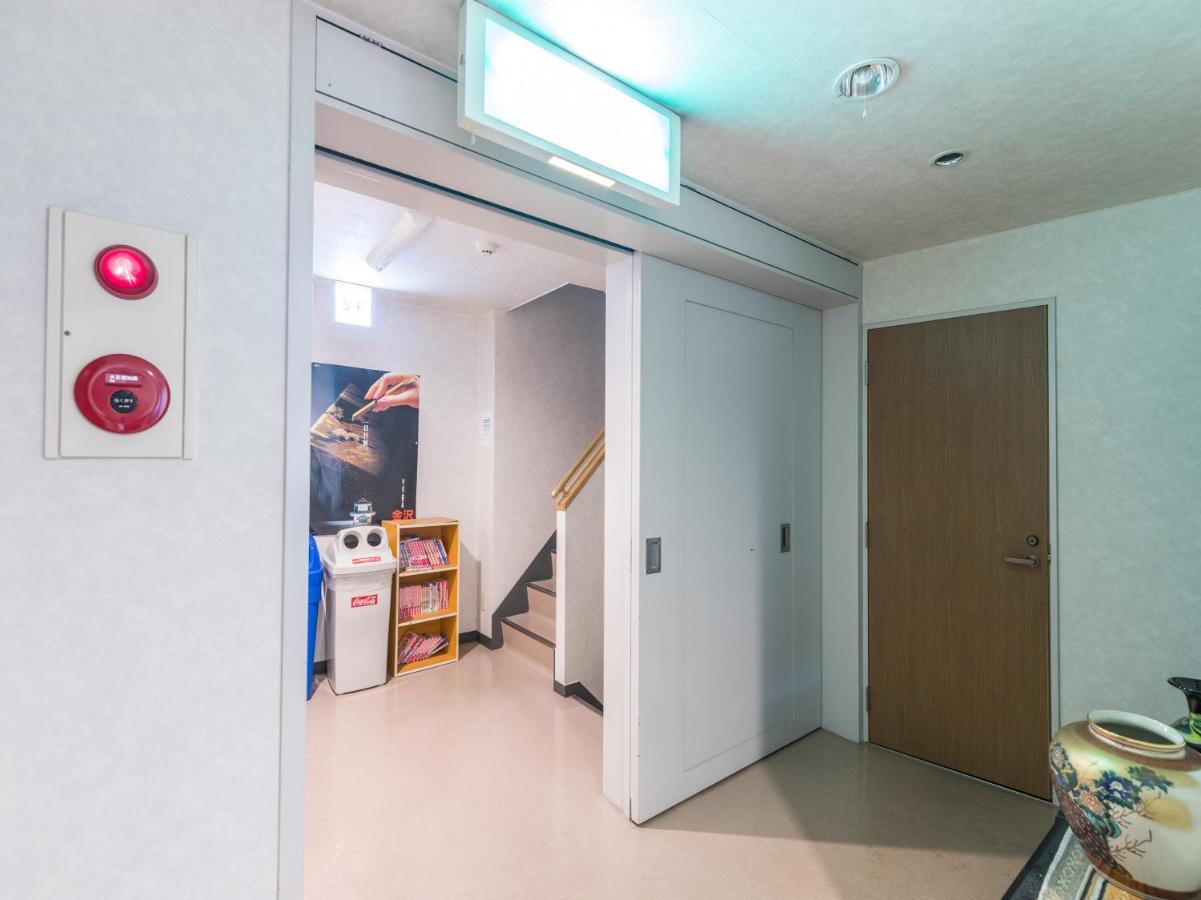 Tabist Business Hotel R Side Kanazawa Bagian luar foto
